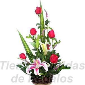 Arreglo de Rosas y Lilium